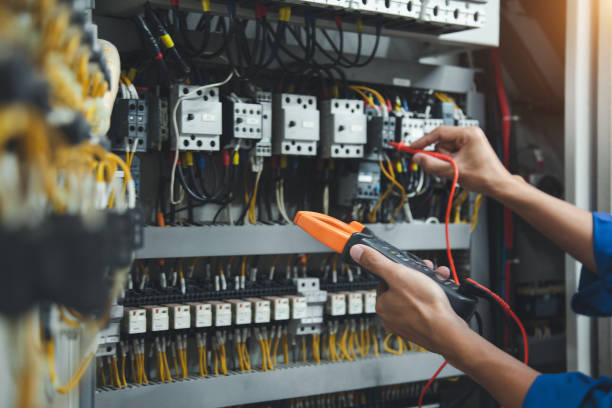 Best Local Electrician Companies  in Clinton, IL